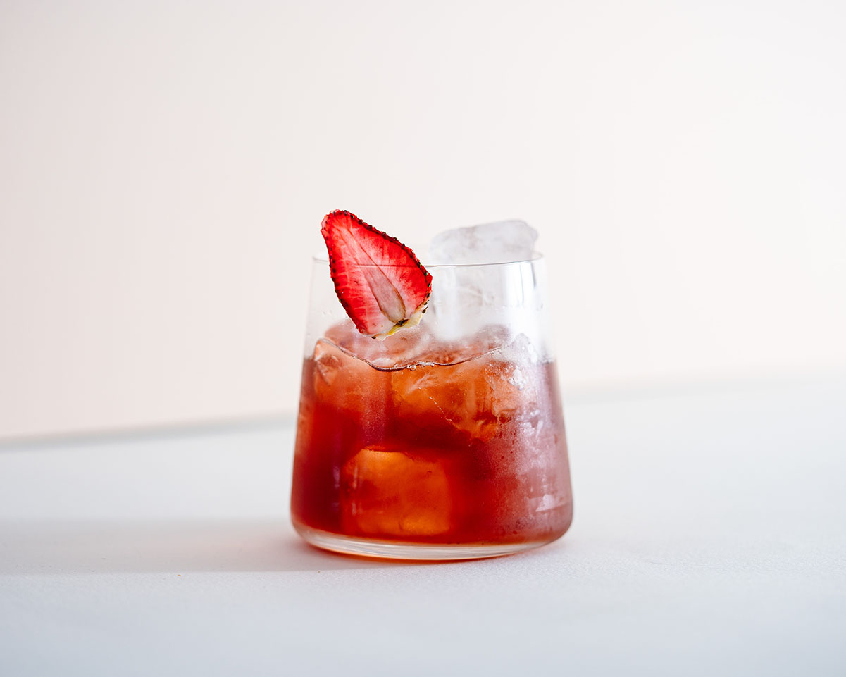 Shake&Stir_Strong_and_Punchy_TWISTED_NEGRONI_creative_for_events